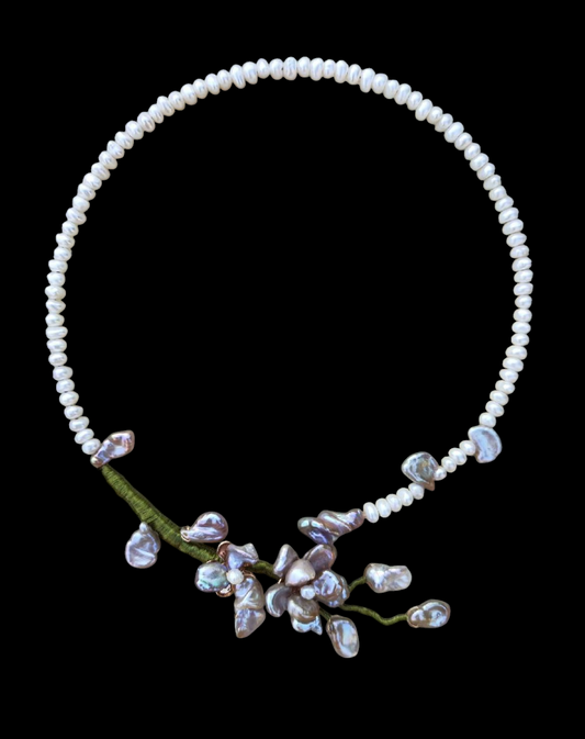 Stunning freshwater pearls flowers necklace