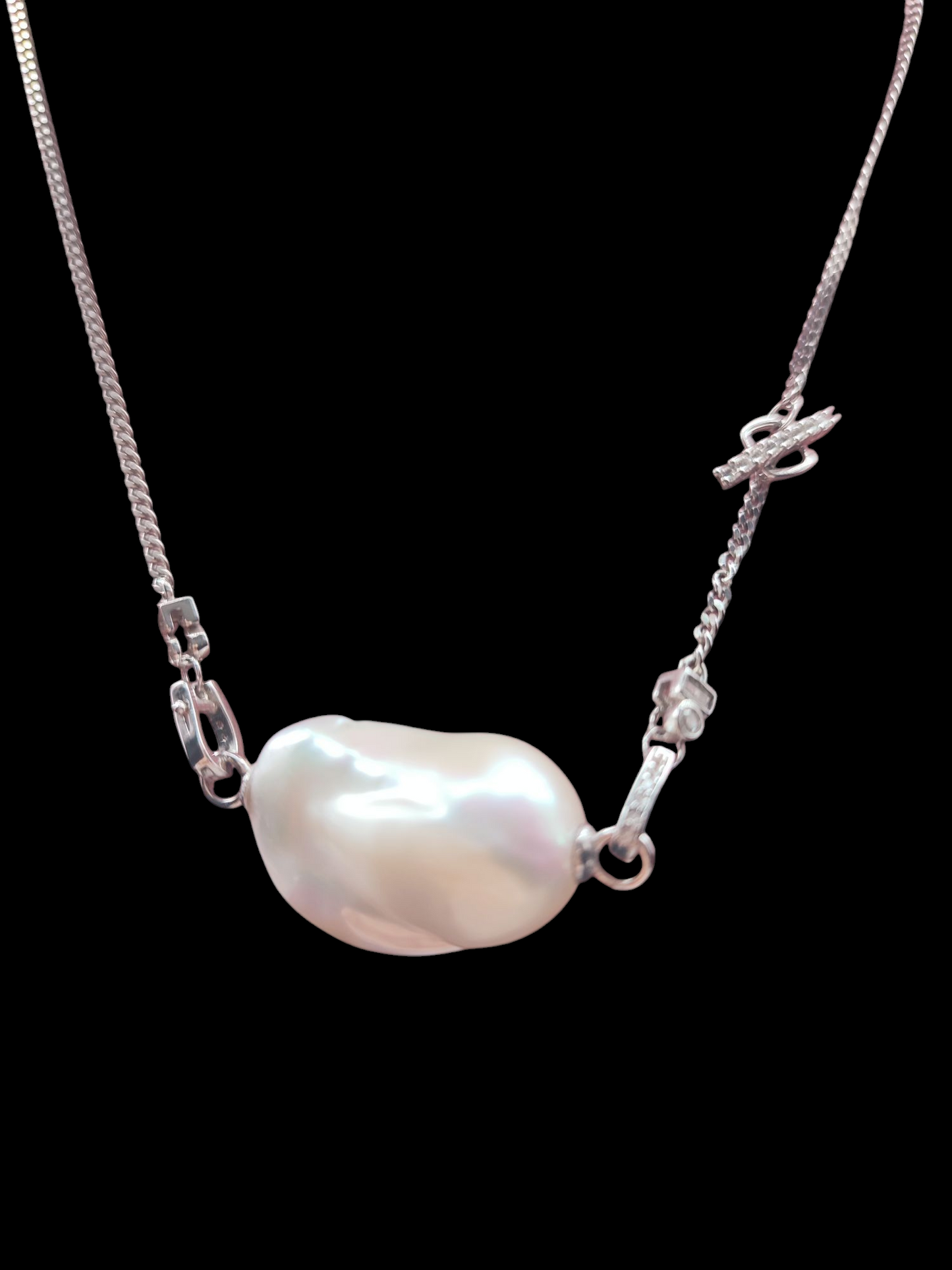 Necklace baroque pearl