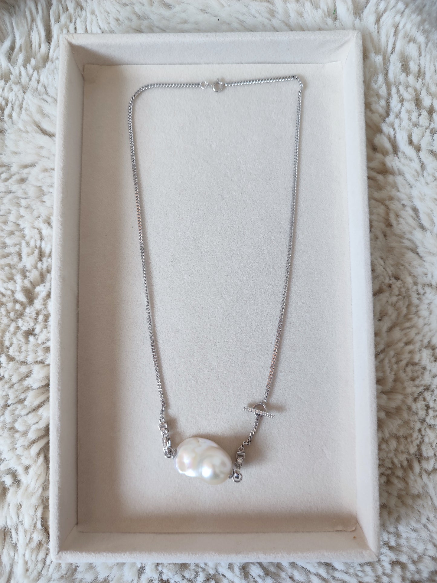Necklace baroque pearl