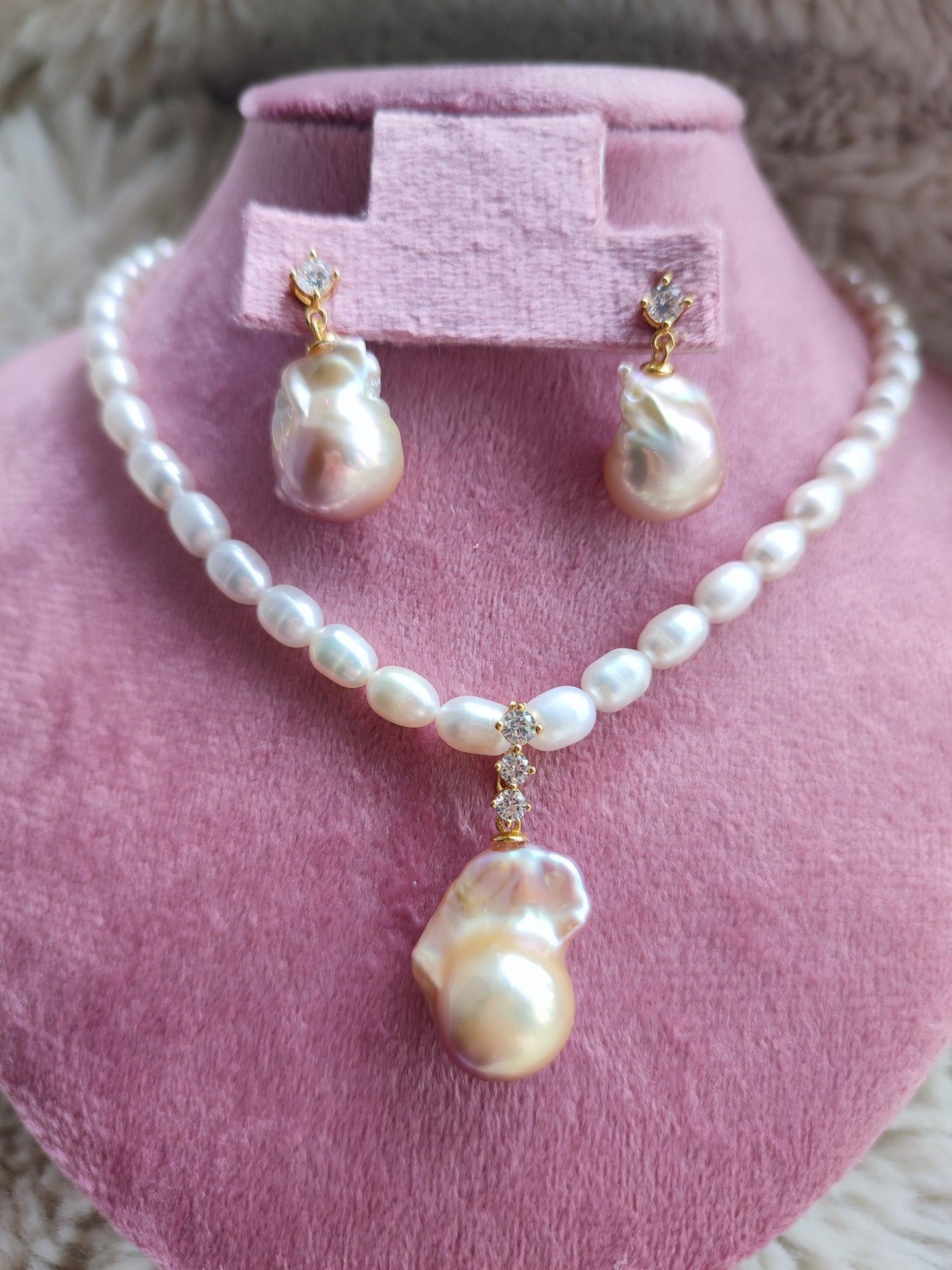 Beautifull freshwater pearl pendant
