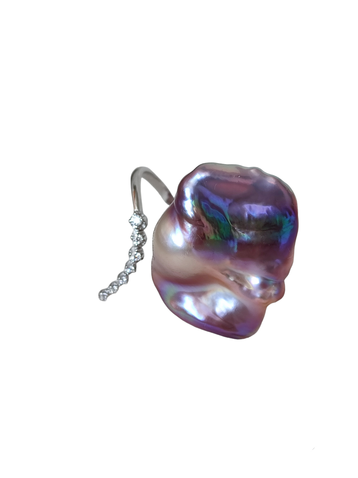 Baroque pearl ring