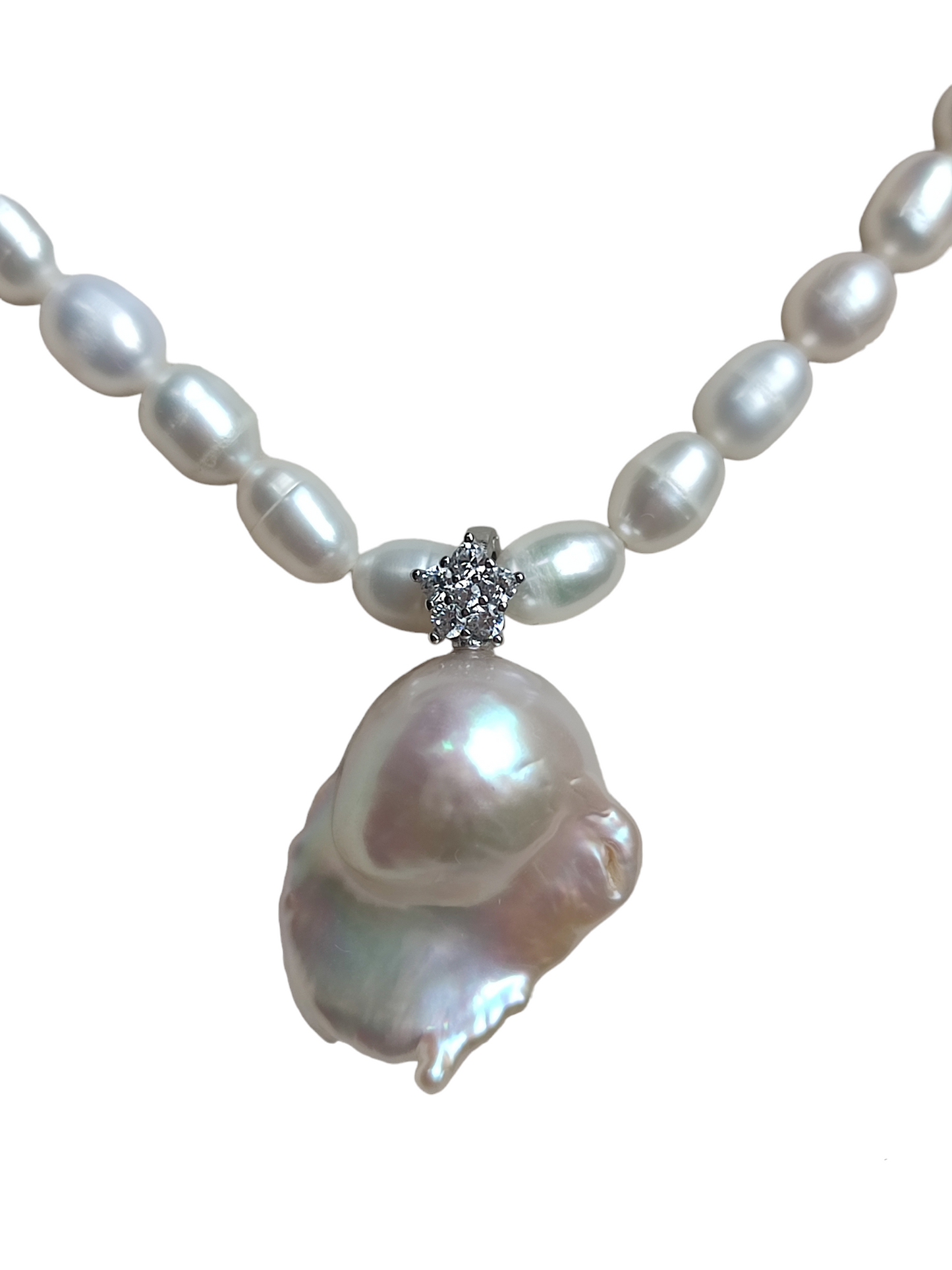 Baroque pearl pendant