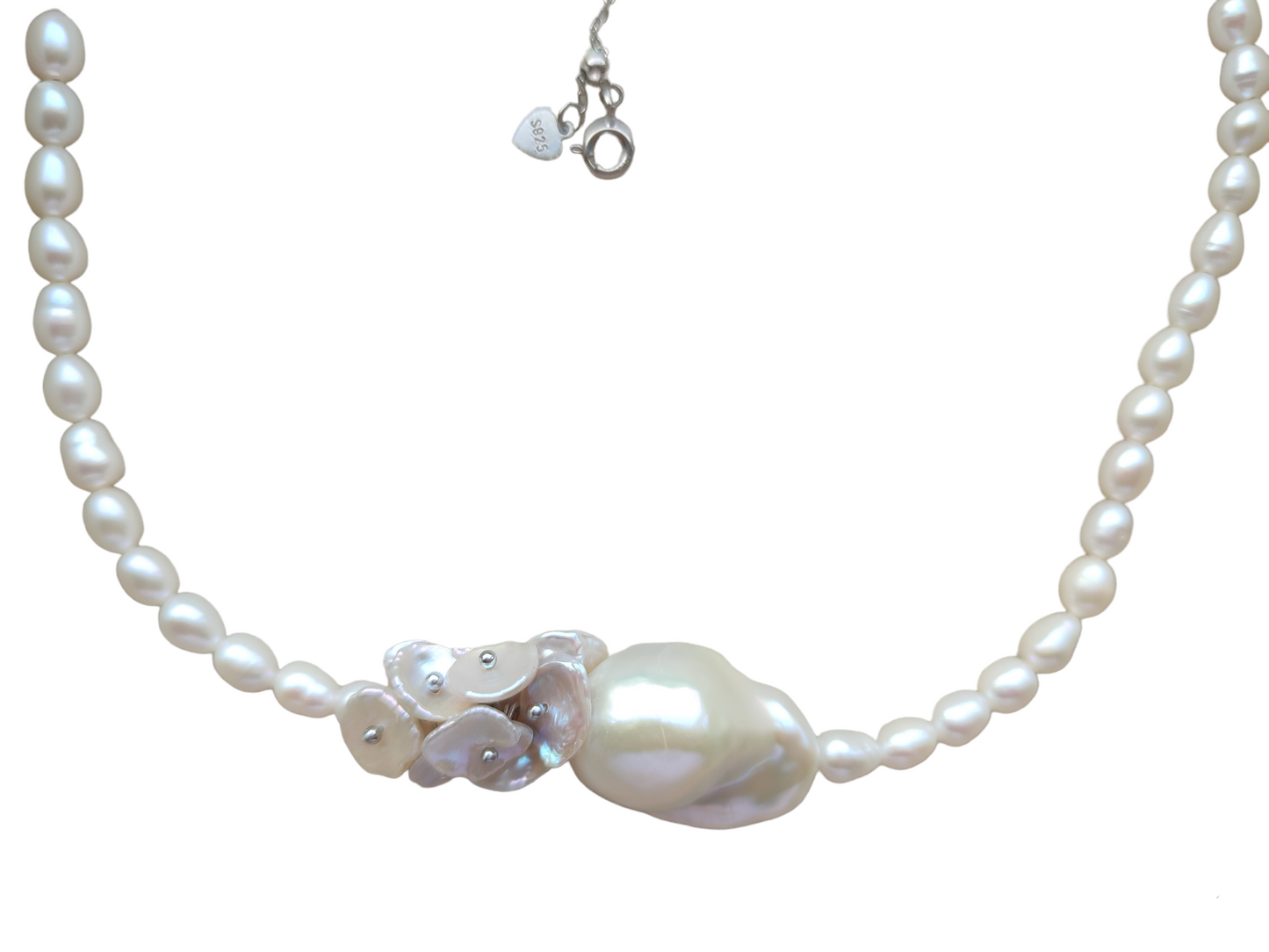 Stunning baroque pearl necklace